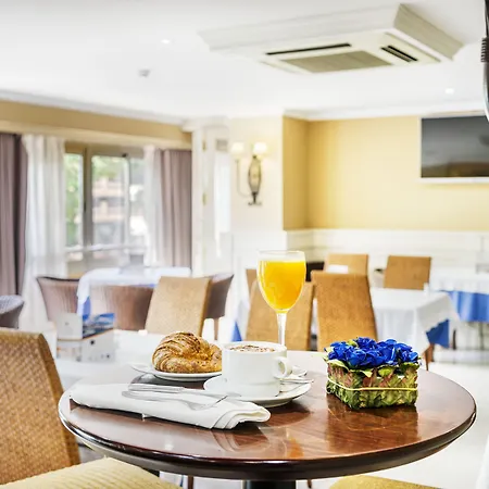 Obal マルベーリャ