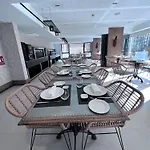 فندق Obal