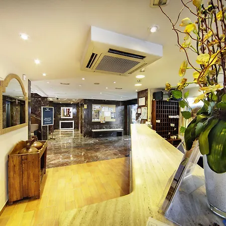 Hotel San Cristóbal 4*