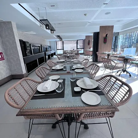 Hotel San Cristóbal